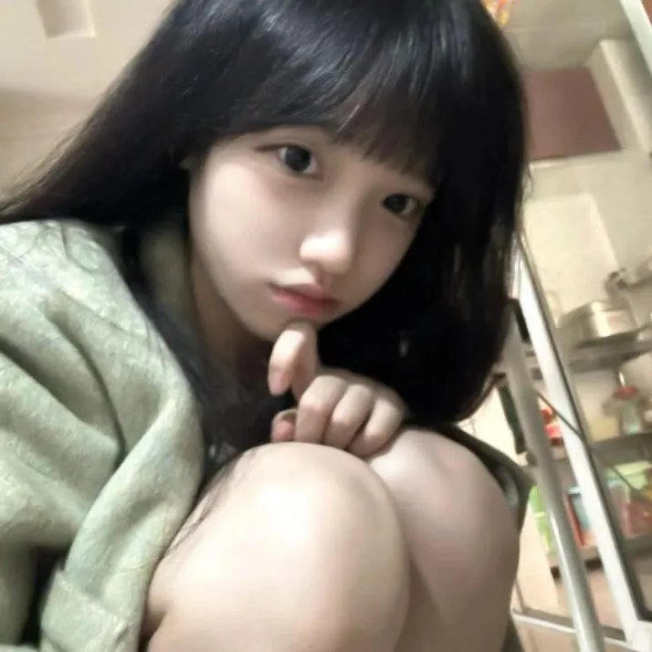 津津井小姐 海报